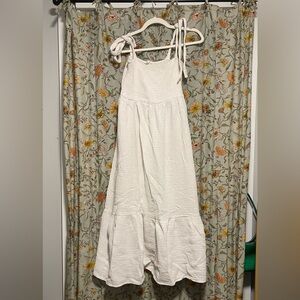 Elegant White Summer Dress size Large